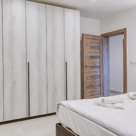 Apartment Lovely Designer 3br With Private Terrace With Bbq By 360 Estates