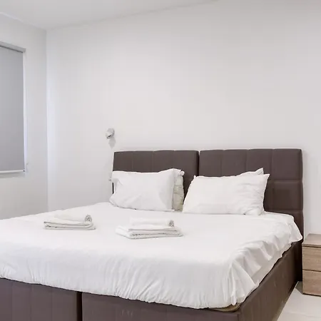 Lovely Designer 3br With Private Terrace With Bbq By 360 Estates شقة Pietà