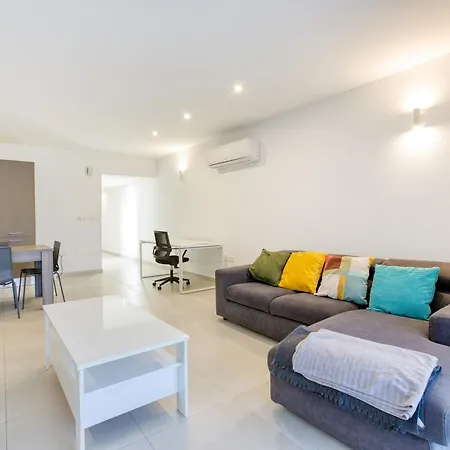 Lovely Designer 3br With Private Terrace With Bbq By 360 Estates 公寓 Pietà