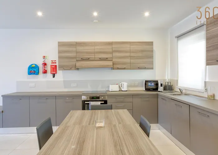 Lovely Designer 3br With Private Terrace With Bbq By 360 Estates