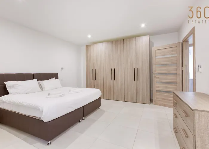 Lovely Designer 3br With Private Terrace With Bbq By 360 Estates